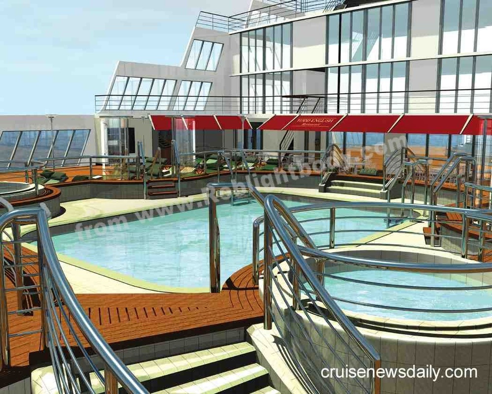 Queen Mary 2 The outdoor pool